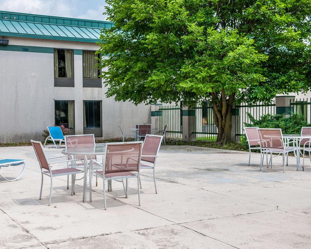 Quality Inn Rochester South Εξωτερικό φωτογραφία